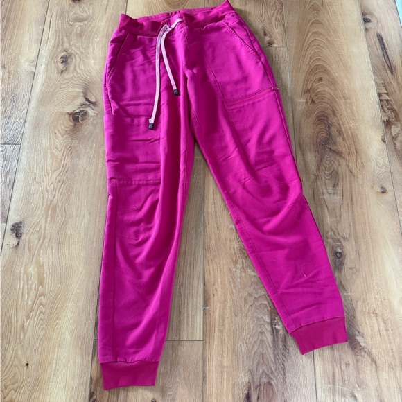 Fabletics Hibiscus Scrub Set - Picture 3 of 3